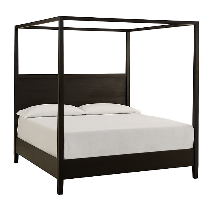 Belvoir Canopy Bed